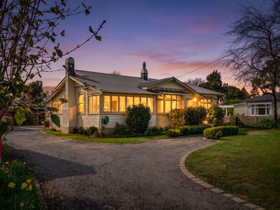 /international/nz/51-park-road-carterton-wairarapa-380119870167/