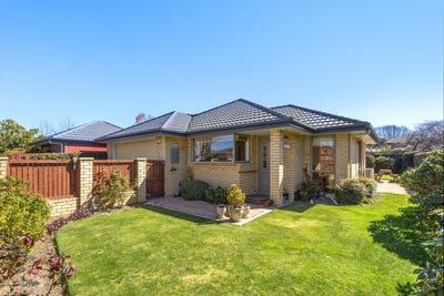 /international/nz/56-becmead-drive-harewood-canterbury-380120025483/
