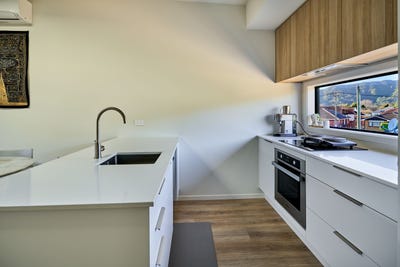 /international/nz/92-cambridge-terrace-waterloo-wellington-380119830809/