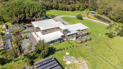 /international/nz/42-merewhira-road-paremoremo-auckland-380119825762/