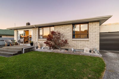 /international/nz/1-71a-meeanee-road-taradale-hawkes-bay-380119843265/
