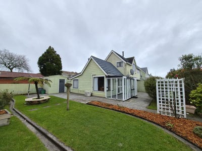 /international/nz/1c-heaphy-street-greymouth-west-coast-380119874972/