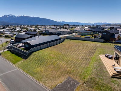 /international/nz/4-tawera-place-te-anau-southland-380120145498/