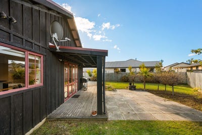 /international/nz/9-perrow-street-wanaka-central-otago-lakes-district-380120077113/
