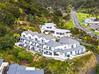 /international/nz/blue-pacific-11-166-marsden-road-paihia-northland-380120036429/