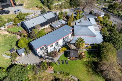 /international/nz/16-gravesend-place-picton-marlborough-380119936061/