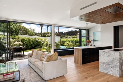 /international/nz/22-torea-road-matakana-auckland-380119824001/