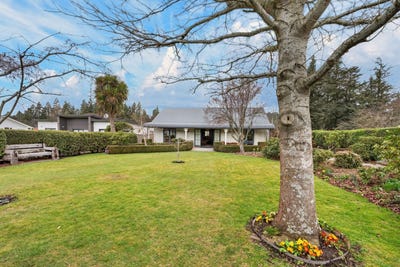 /international/nz/1-union-street-glentunnel-canterbury-380119879352/