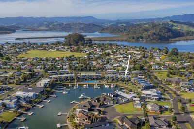 /international/nz/12-73-south-highway-sovereign-pier-whitianga-coromandel-380119855885/