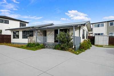 /international/nz/43-wickman-way-mangere-auckland-380120078397/