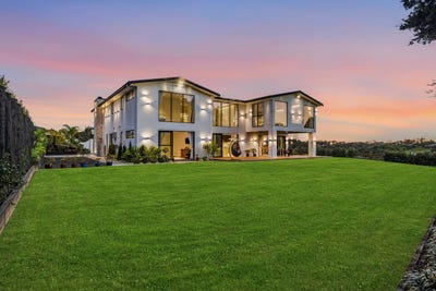 /international/nz/17-tau-drive-flat-bush-auckland-380119849514/