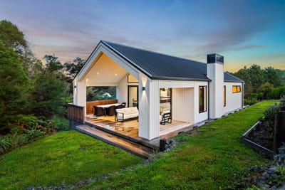 /international/nz/8-collings-drive-lucas-heights-auckland-380119874837/