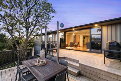 /international/nz/127a-selwyn-avenue-mission-bay-auckland-380120036466/