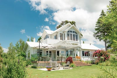 /international/nz/te-koi-the-lodge-133-bronte-road-east-mahana-nelson-bays-380119939817/