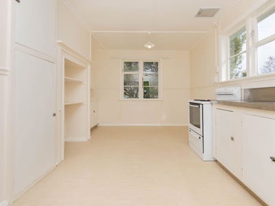 /international/nz/14-colvin-street-westport-west-coast-380119877482/