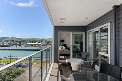 /international/nz/303-4-reads-quay-gisborne-gisborne-380119847337/