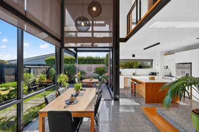 /international/nz/15a-red-bluff-rise-campbells-bay-auckland-380119861419/