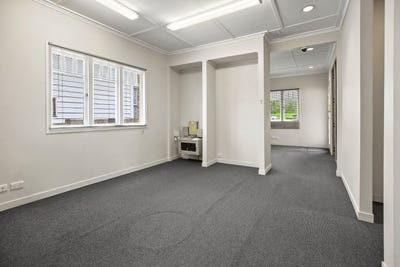 /international/nz/156-normanby-road-paeroa-waikato-380119833145/