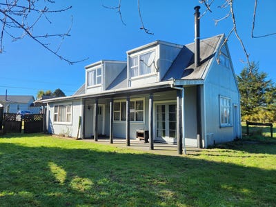 /international/nz/46-stafford-street-blackball-west-coast-380119853914/