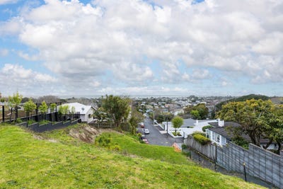 /international/nz/8-barton-street-strandon-taranaki-380119818899/