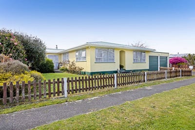 /international/nz/136-hamlet-street-stratford-taranaki-380119938174/