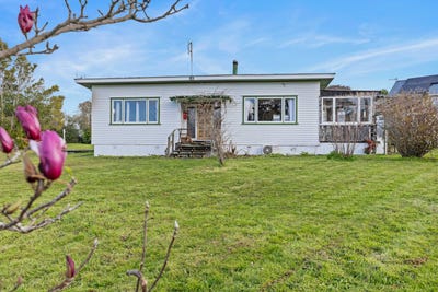 /international/nz/15-knox-road-swanson-auckland-380119877836/