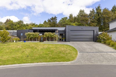 /international/nz/1-azalea-lane-waipahihi-central-north-island-380120077222/