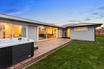 /international/nz/2-olearia-lane-woodend-canterbury-380119860894/