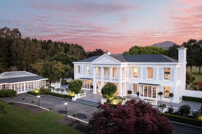 /international/nz/207-bush-road-mosgiel-otago-380119830209/