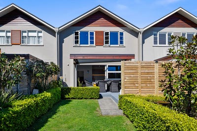 /international/nz/250b-courtenay-street-strandon-taranaki-380119941783/