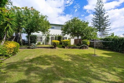 /international/nz/100-charleston-avenue-whangamata-coromandel-380120077370/