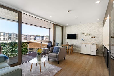 /international/nz/305-167-glenvar-ridge-road-long-bay-auckland-380119861716/
