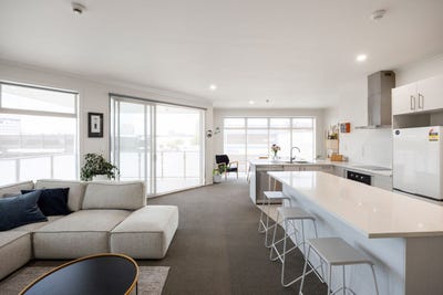 /international/nz/7-13-vialou-street-hamilton-central-waikato-380119839248/