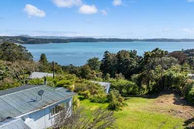 /international/nz/39b-rangimaarie-crescent-snells-beach-auckland-380119844750/