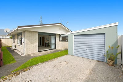 /international/nz/168c-mangorei-road-merrilands-taranaki-380119876536/