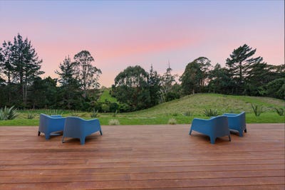 /international/nz/296a-surrey-hill-road-oakura-taranaki-380120078668/