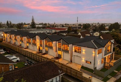 /international/nz/9-71-wintere-road-papatoetoe-auckland-380119829082/