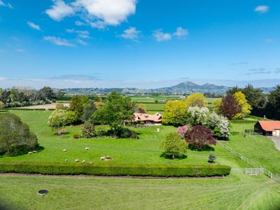 /international/nz/65-school-road-north-north-taieri-otago-380119829232/