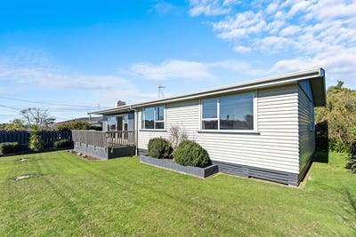 /international/nz/4-hua-street-bell-block-taranaki-380119810350/