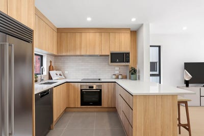 /international/nz/9-51a-swanson-road-henderson-auckland-380119880794/