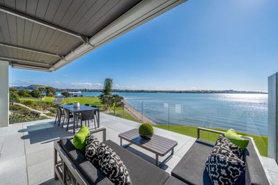 /international/nz/2-42-bramley-drive-farm-cove-auckland-380119882555/