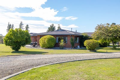 /international/nz/748-norfolk-road-carterton-wairarapa-380119863015/