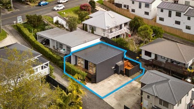 /international/nz/68b-colwill-road-massey-auckland-380119942247/