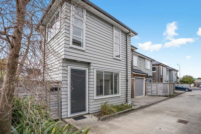 /international/nz/8-rose-way-lower-hutt-wellington-380120076907/