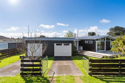 /international/nz/30-domain-street-waiuku-auckland-380120077740/