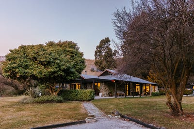 /international/nz/2127b-cardrona-valley-road-wanaka-central-otago-lakes-district-380119881184/