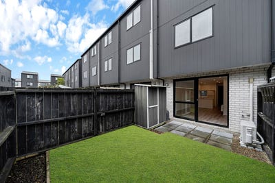 /international/nz/42-ivy-nola-way-henderson-auckland-380119876369/