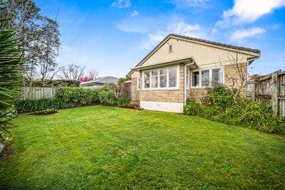 /international/nz/146-queen-street-pukekohe-auckland-380120000532/
