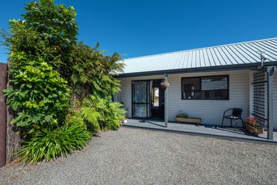 /international/nz/10-225-state-highway-1-oruatua-central-north-island-380119842015/