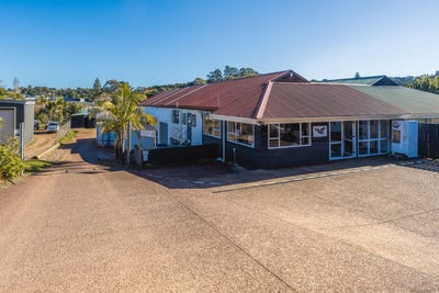 /international/nz/30-tahi-road-ostend-auckland-380119938968/